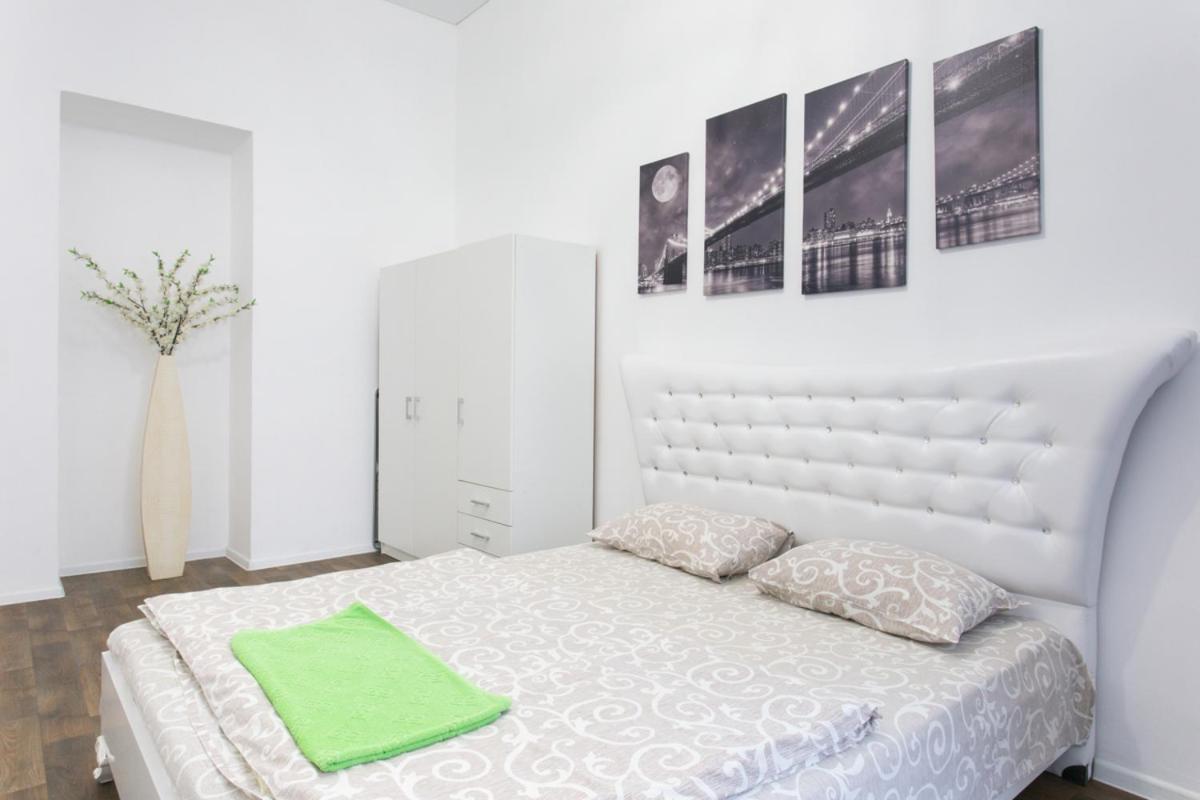 Апартаменти На Сковороди,3Б Kharkov Luaran gambar