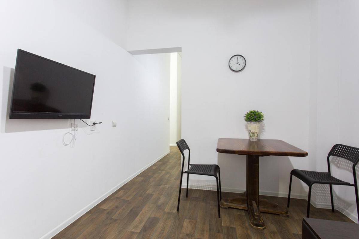 Апартаменти На Сковороди,3Б Kharkov Luaran gambar